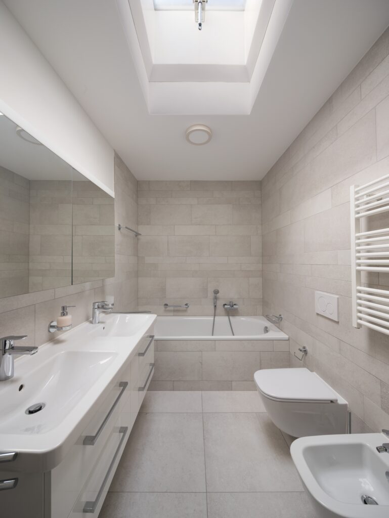 baño con bañera